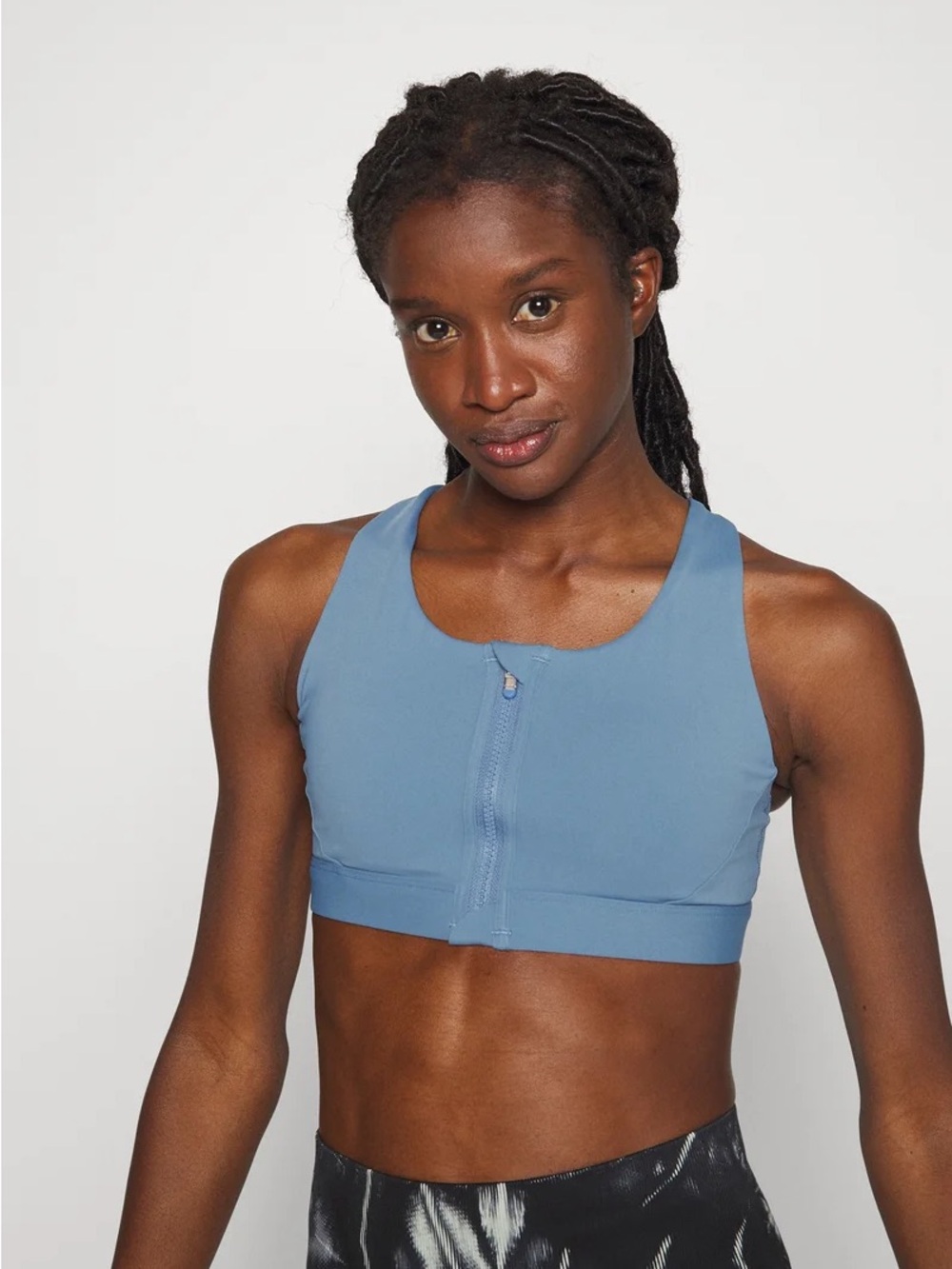 Brand new: Athleta Front-Zip Sports Bra in Dusty Blue S/M